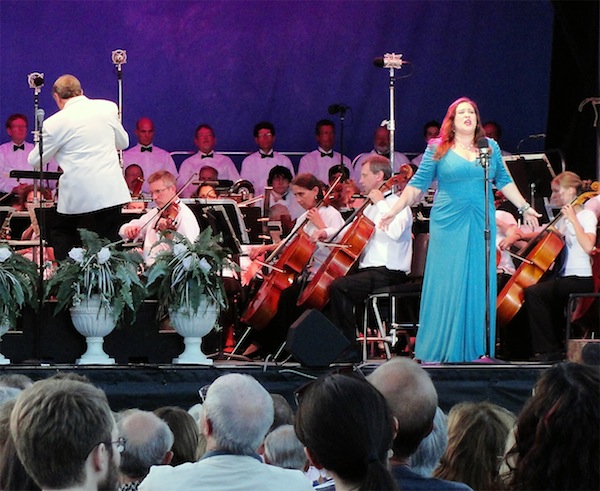 Full Compass Systems Sponsors 12th Annual &quot;Opera in the Park&quot;