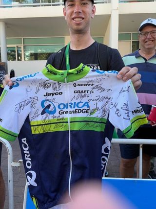 A fan at the start was trying to complete his collection with Plapp’s signature.