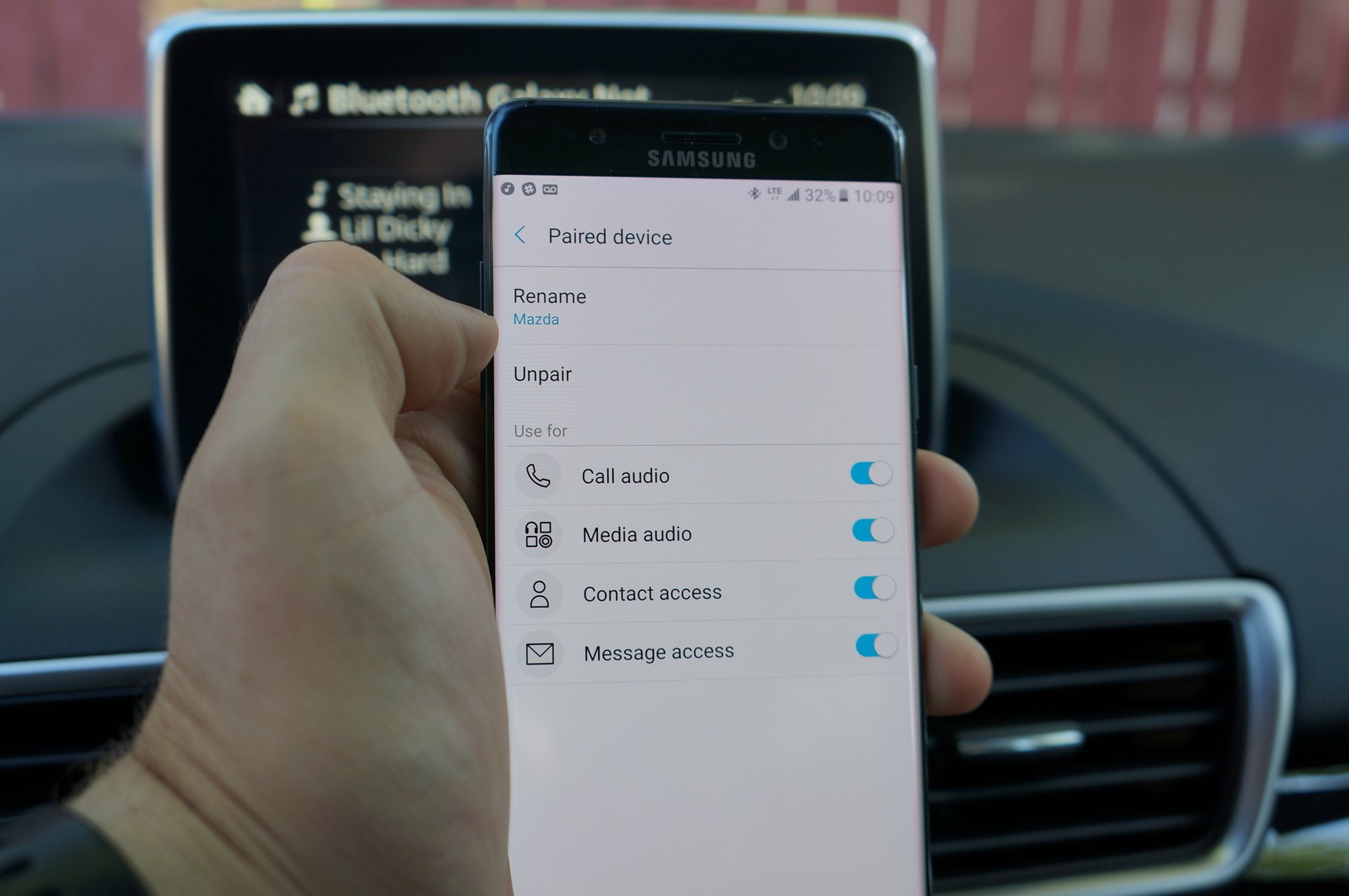 Звук через блютуз андроид. Carnival 2022 Android auto через блютуз. Android auto что это такое в телефоне Samsung. Плохой звук через блютуз в машине Xiaomi. Как включить сопряжение блютуз на самсунг с автомобилем.