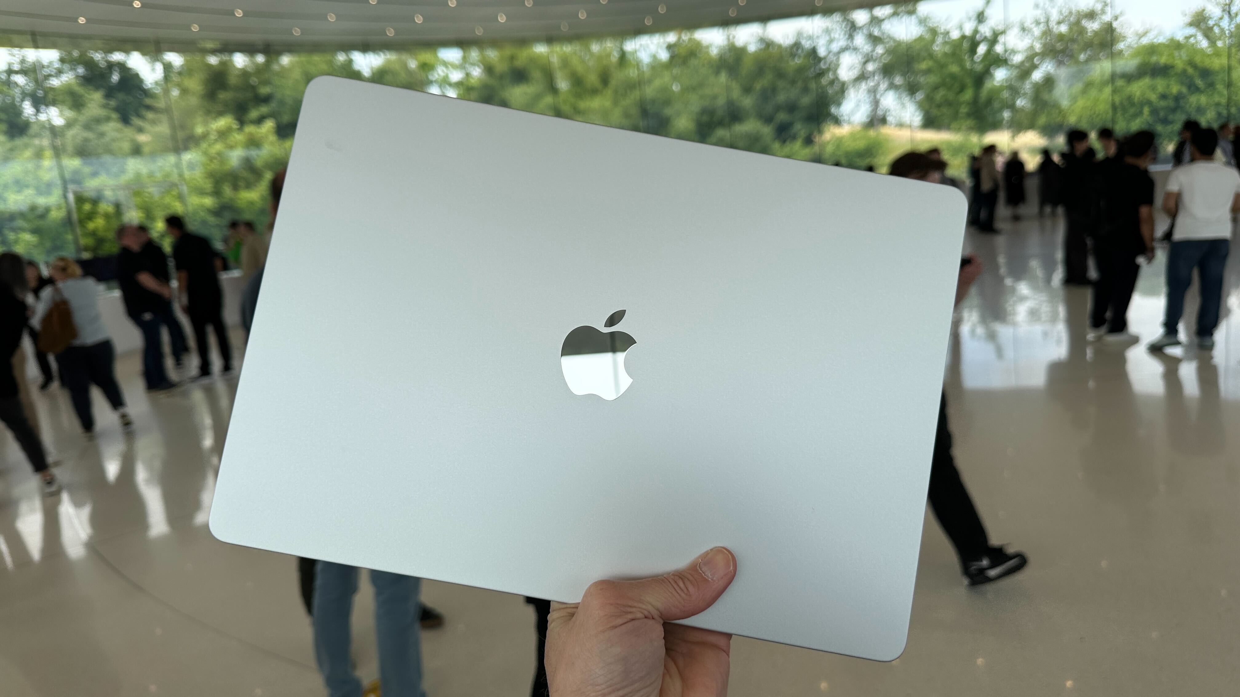 Macbook Air 15 дюймов на WWDC 2023