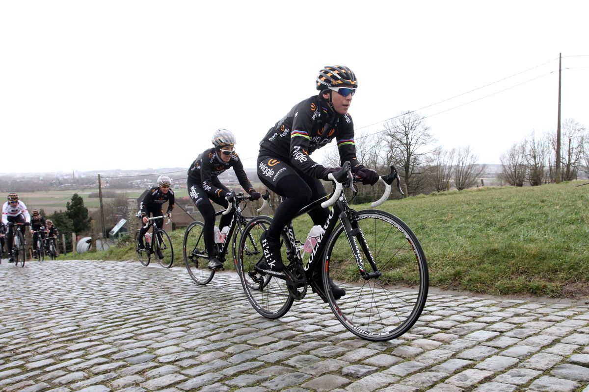 Giorgia Bronzini leads the way