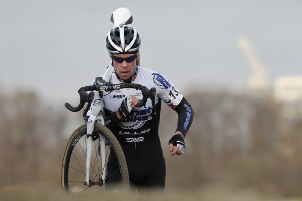 Jonathan Page (Planet Bike-Blue Bicycles) in action at Scheldecross.