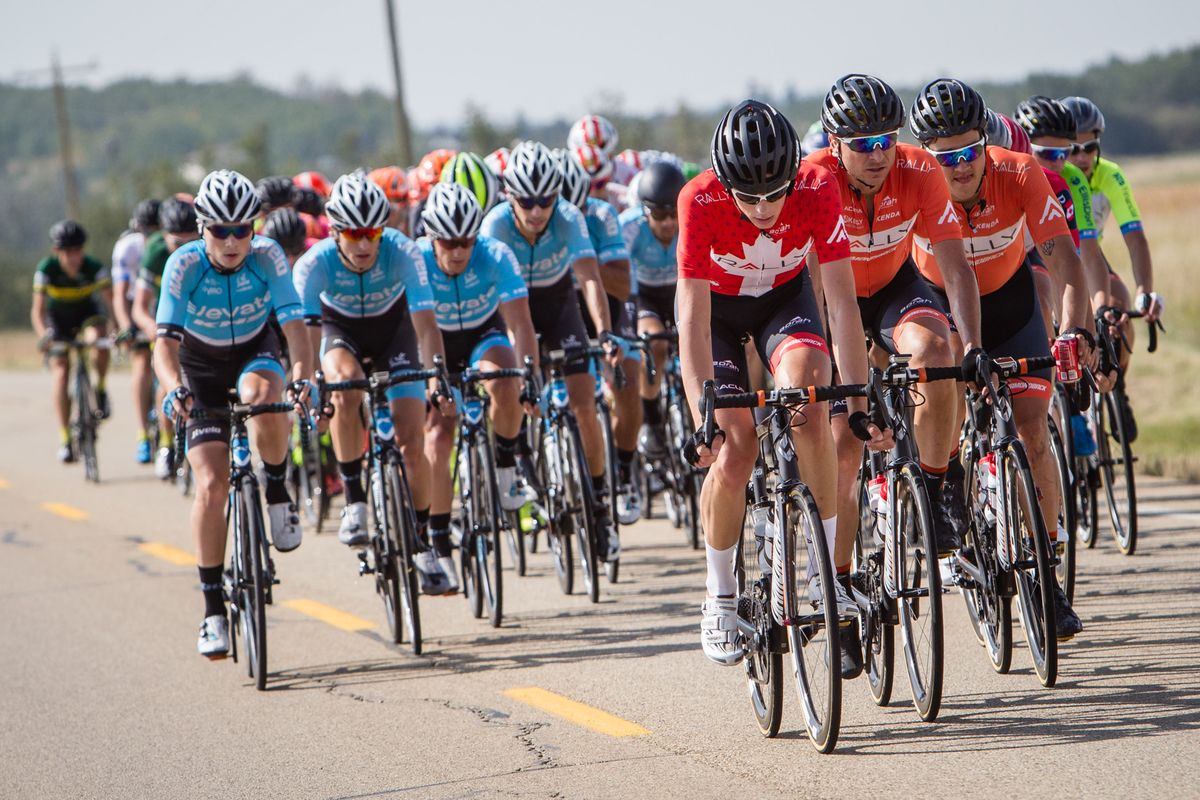 Echelons formed briefly in the peloton but didn't last