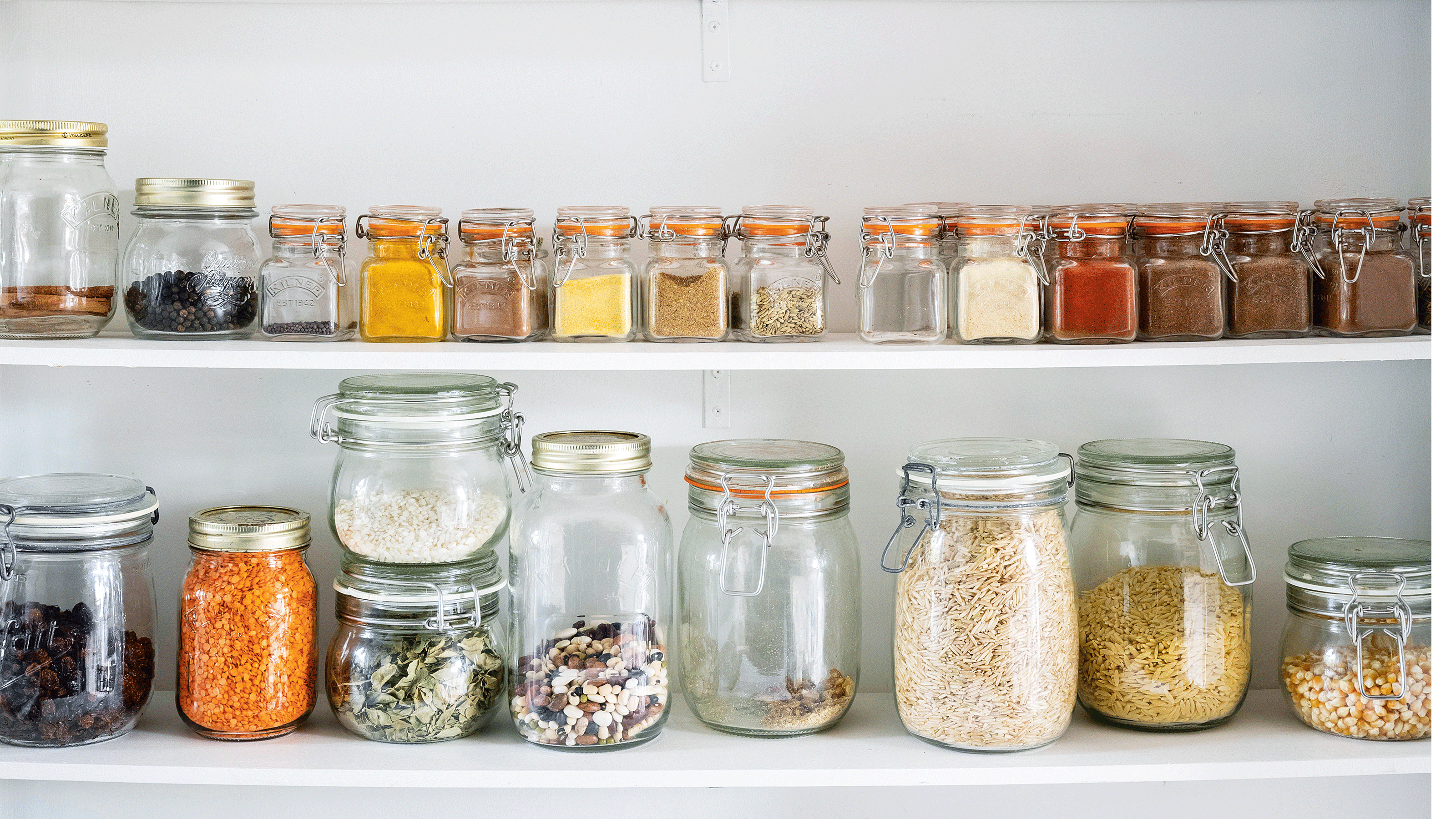 10 Genius Mason Jar Storage Ideas That Go Beyond the Pantry