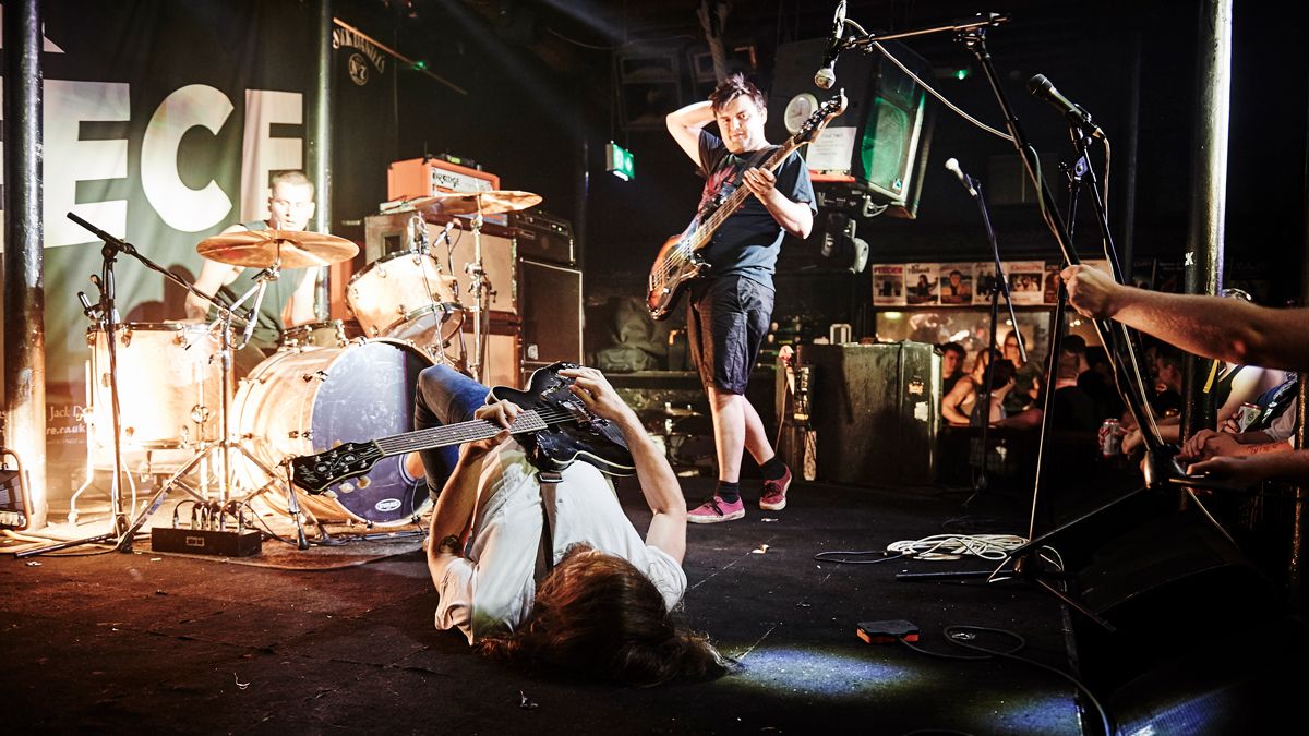 How to eliminate guitar buzz, noise and hum from your rig Guitar World