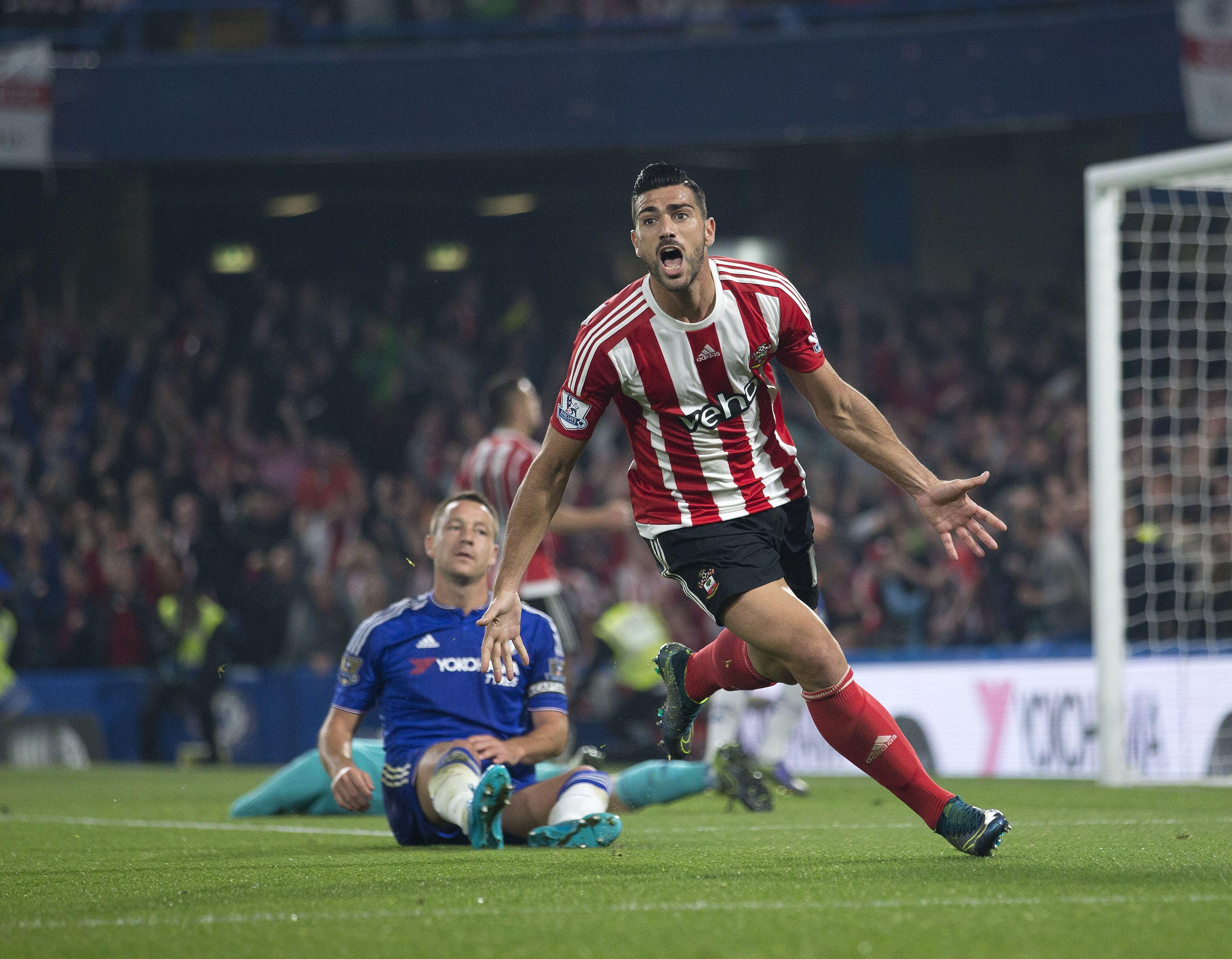 Graziano Pelle celebrates after scoring for Southampton against Chelsea, October 2015