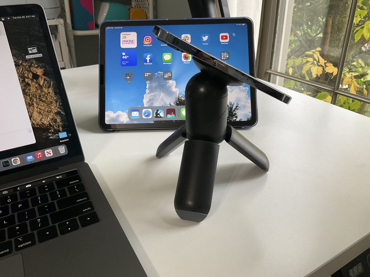 Stm Magpod Lifestyle Side Angle