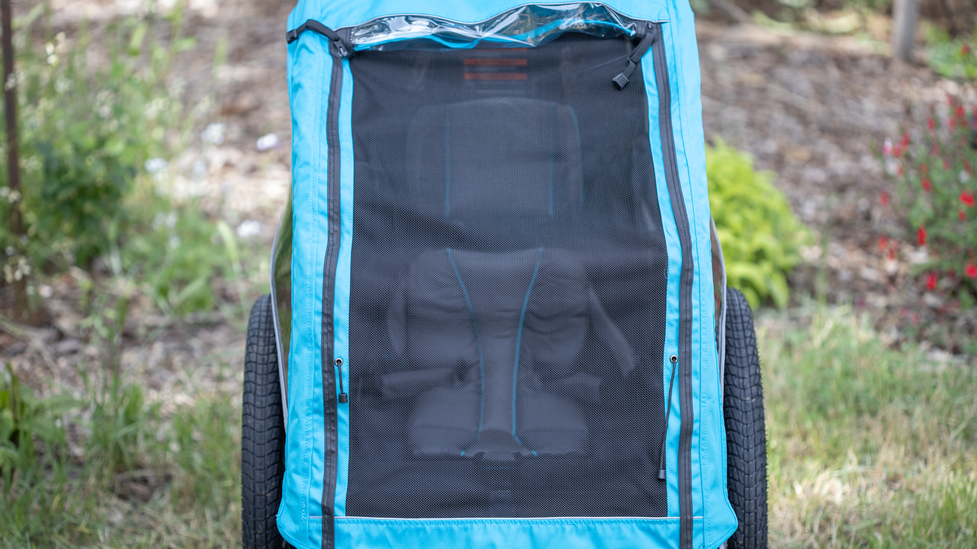 Best bike trailer for kids - Burley D’Lite X bike trailer front view