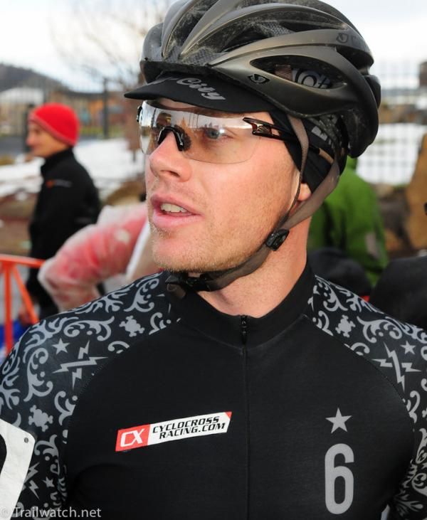 JT Fountain (Cyclocrossracing.com) on the front row.