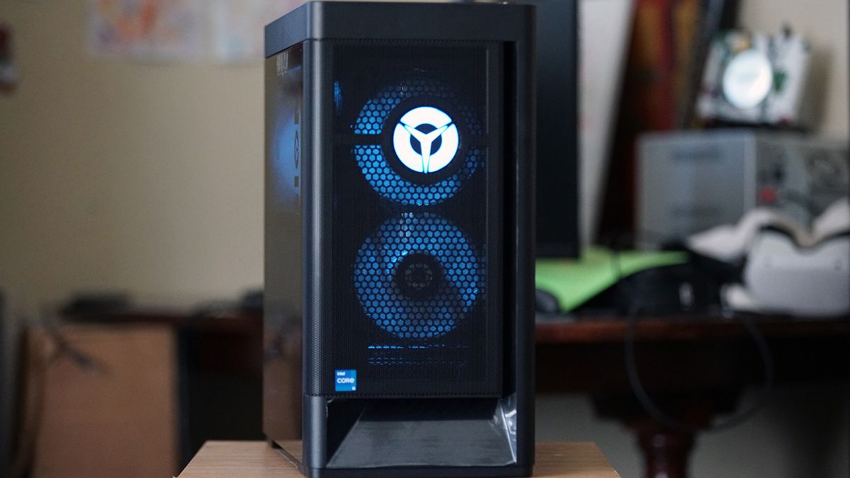Lenovo Legion 5i front of case, showing fans, lighting and logo