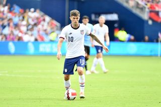 England’s World Cup 2022 opponents: Christian Pulisic #10 of United States with the ball during a game between Uruguay and USMNT at Children's Mercy Park on June 5, 2022 in Kansas City, Kansas.