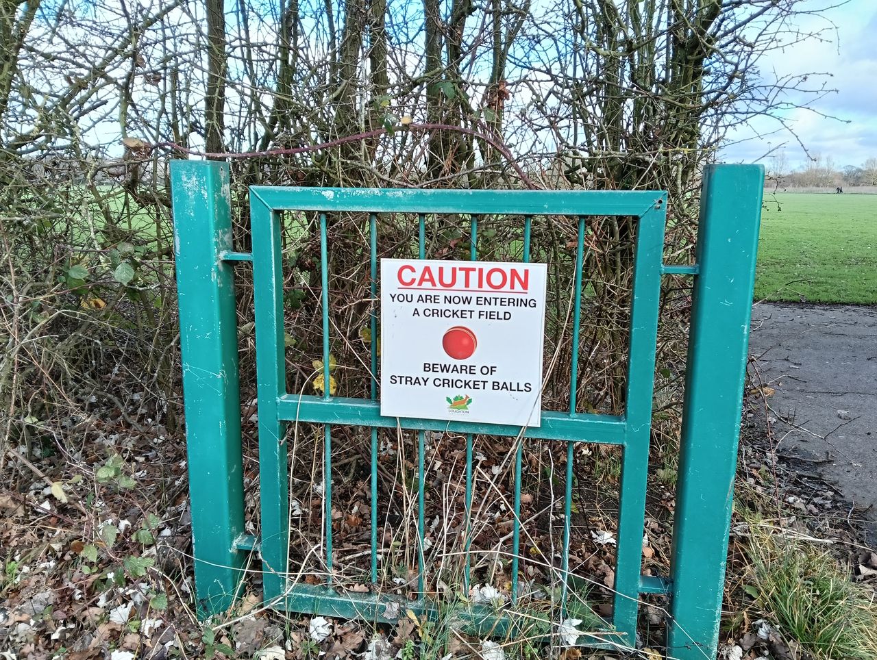 A sign warning that the reader is about to enter a cricket ground