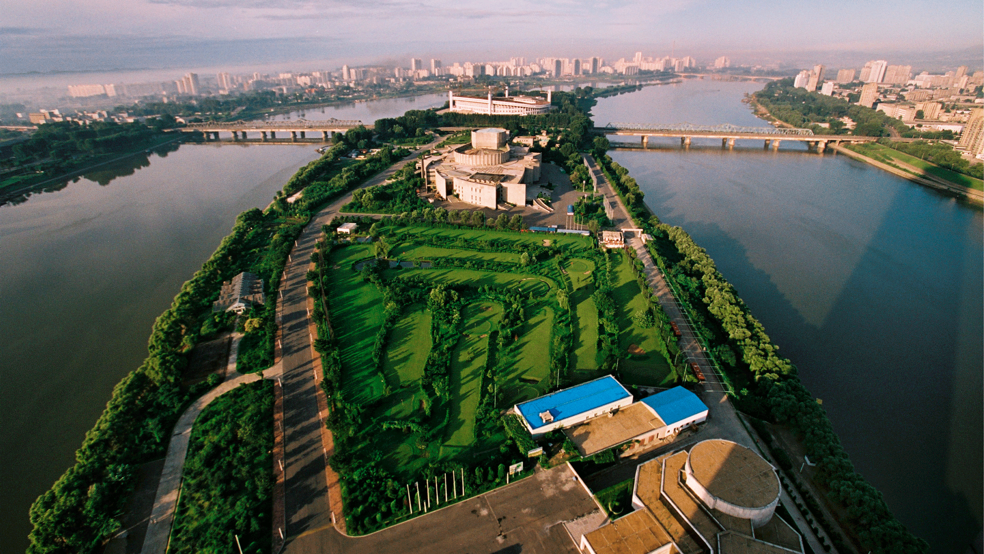 pyongyang golf