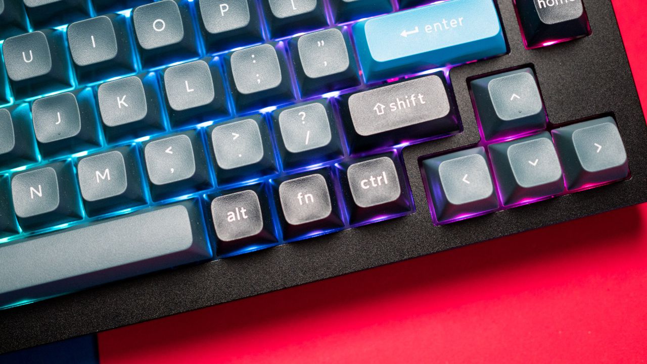 Keychron Q1 Pro's bottom keys