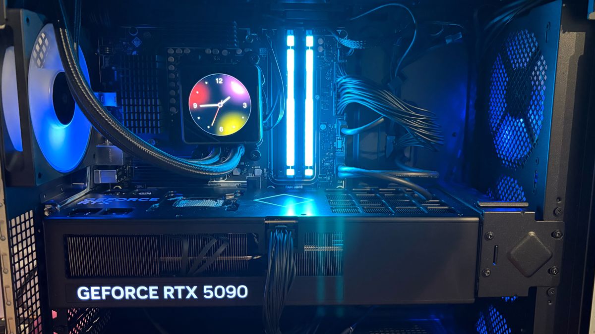 HP Omen Max 45L