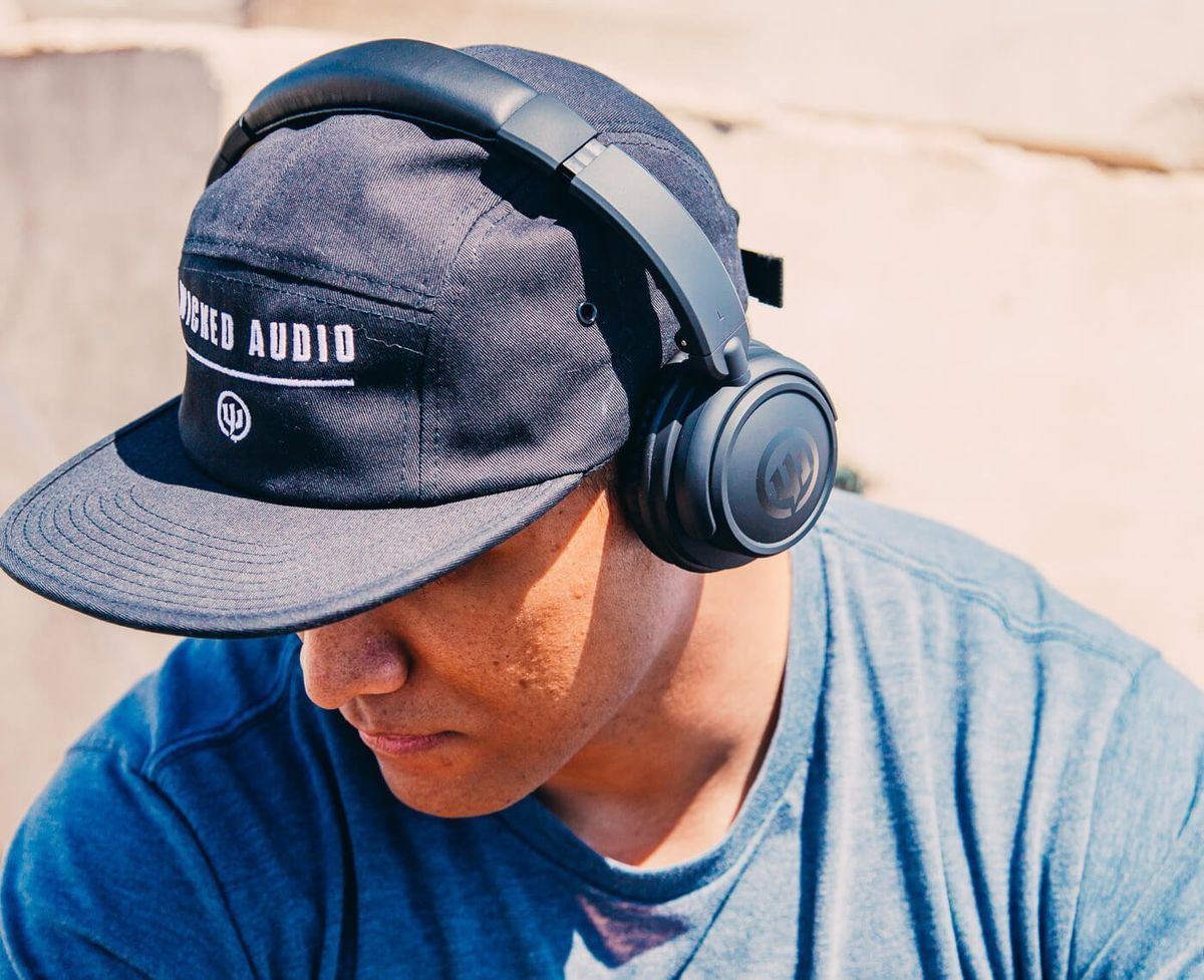 Game tones. Wicked Wireless. Наушники Wicked Audio Chill.