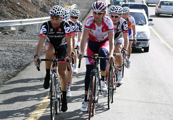 Spain's I&ntilde;igo Cuesta Lopez, left, and Xavier Tondo Volpini spend some time at the front of the double paceline.