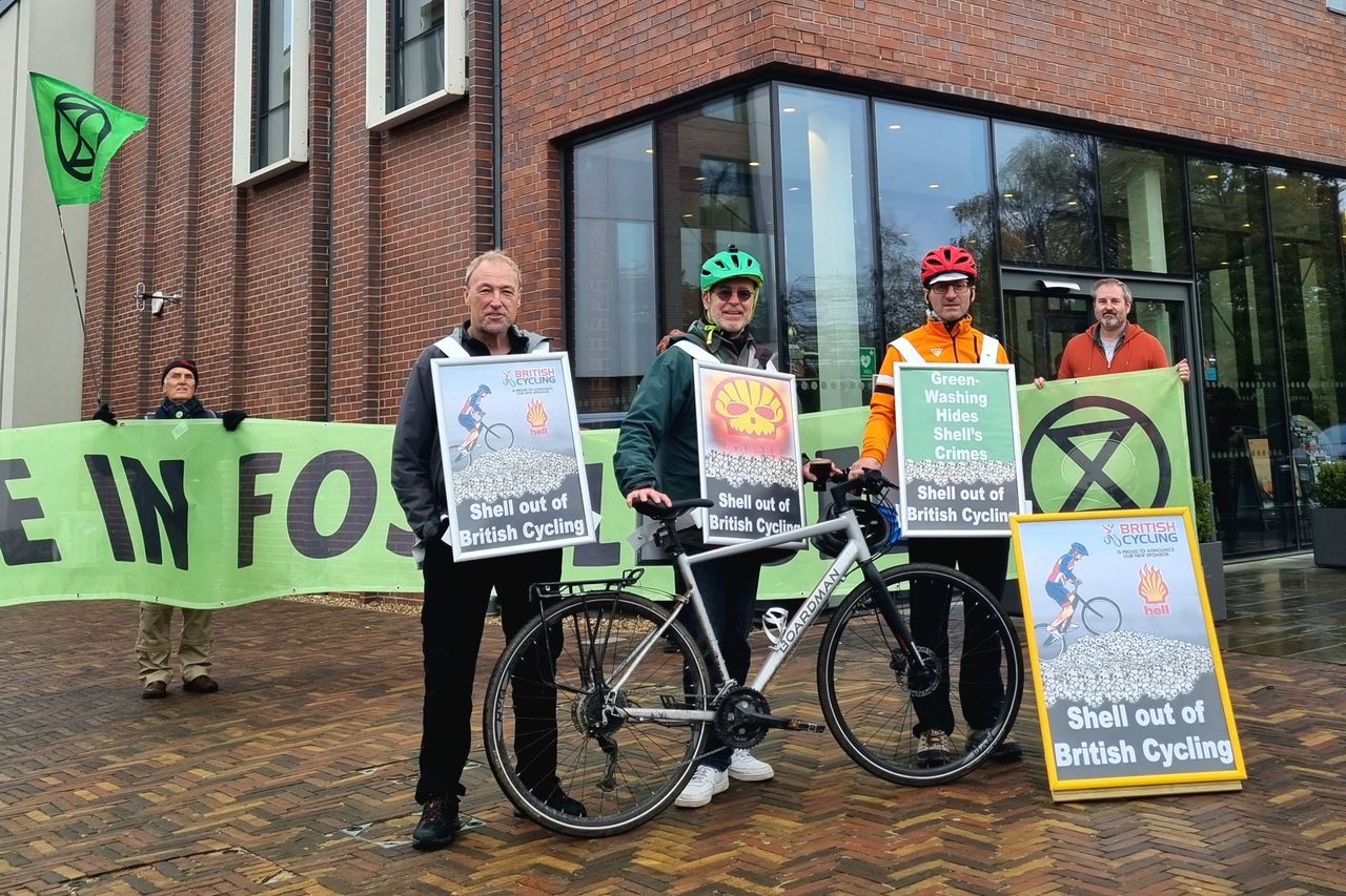 Extrinction Rebellion protesters outside the Edgbaston Hotel in Birmingham protesting British Cycling&#039;s Shell UK deal