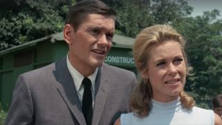 Dick York and Elizabeth Montgomery on Bewitched