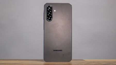 Samsung Galaxy A17 review.