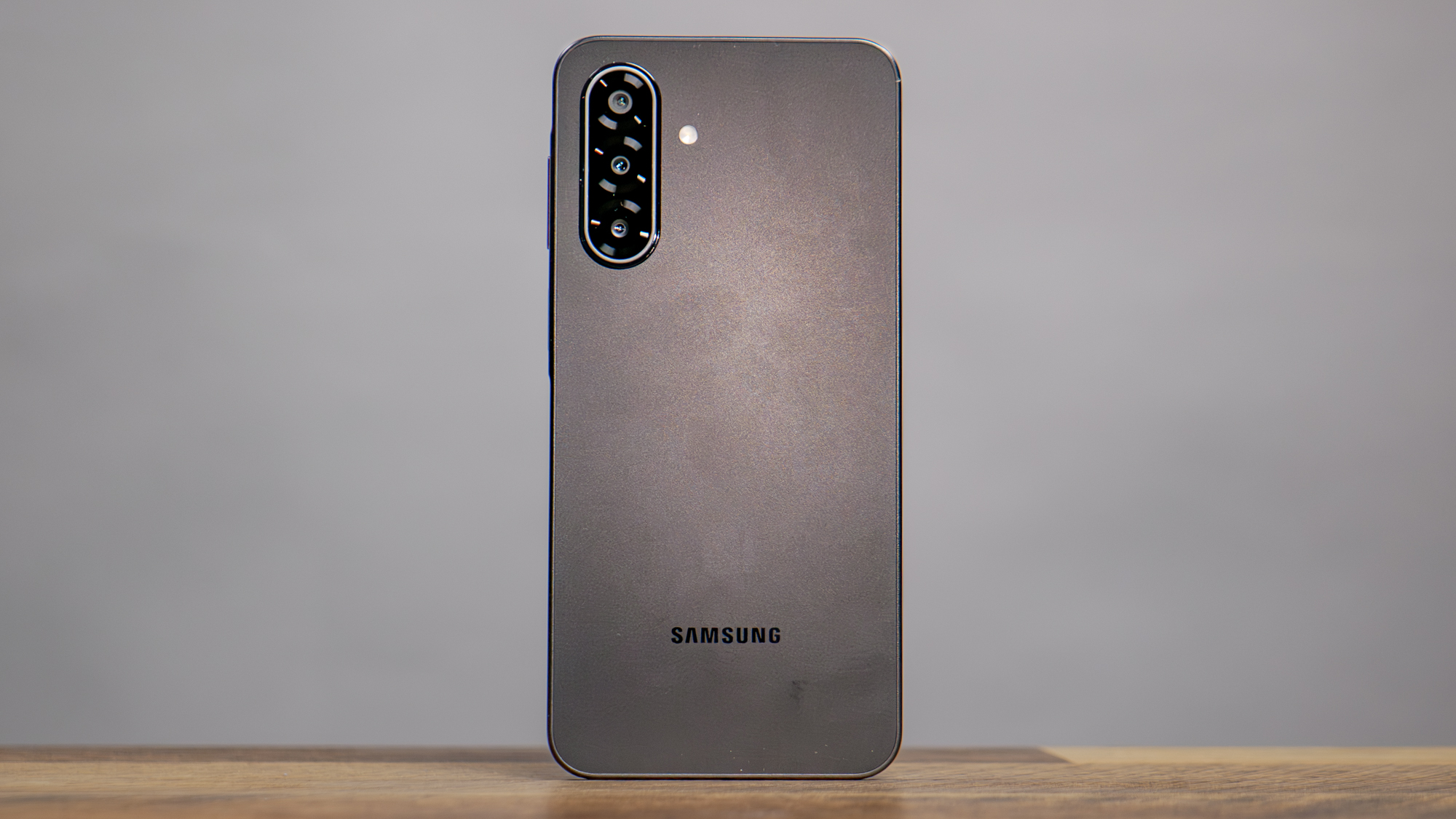 Samsung Galaxy A17 review.