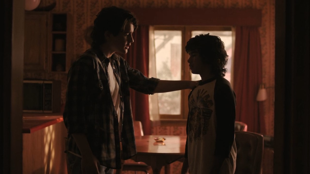 Young Tommy and Joel in The Last of Us Season 2.
