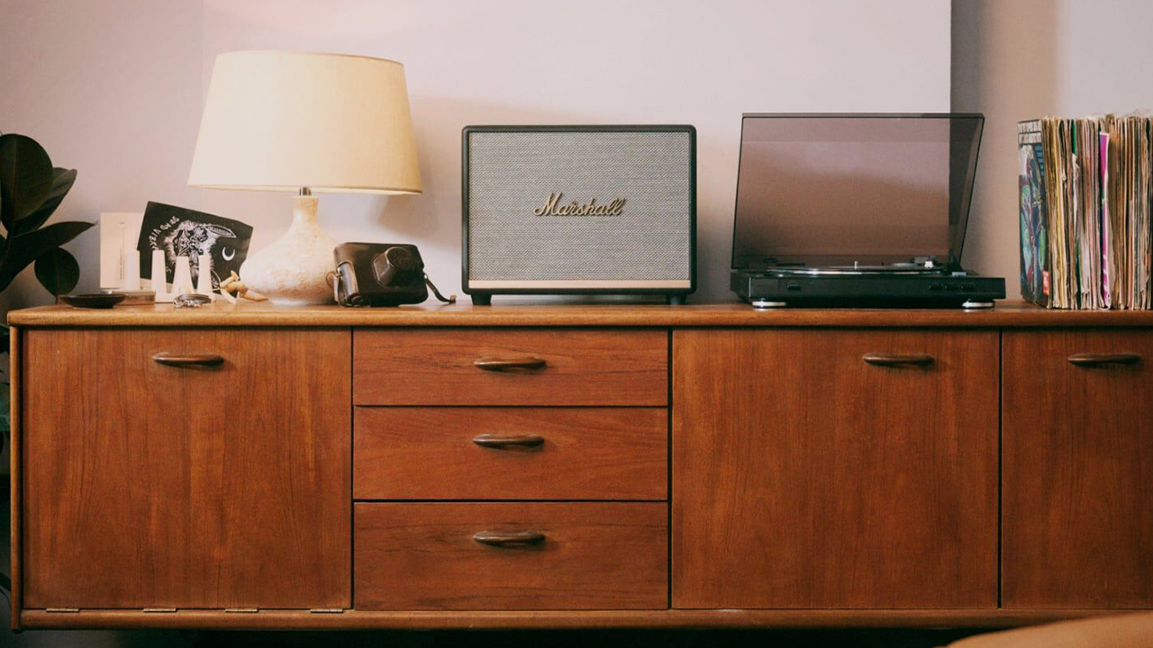 marshall speaker living room