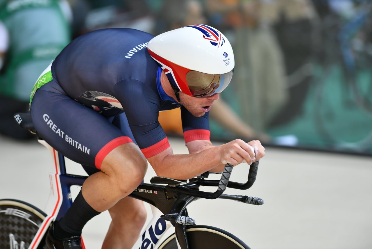 Track cycling. Джо Смит велогонщик. Савицкий велогонщик.