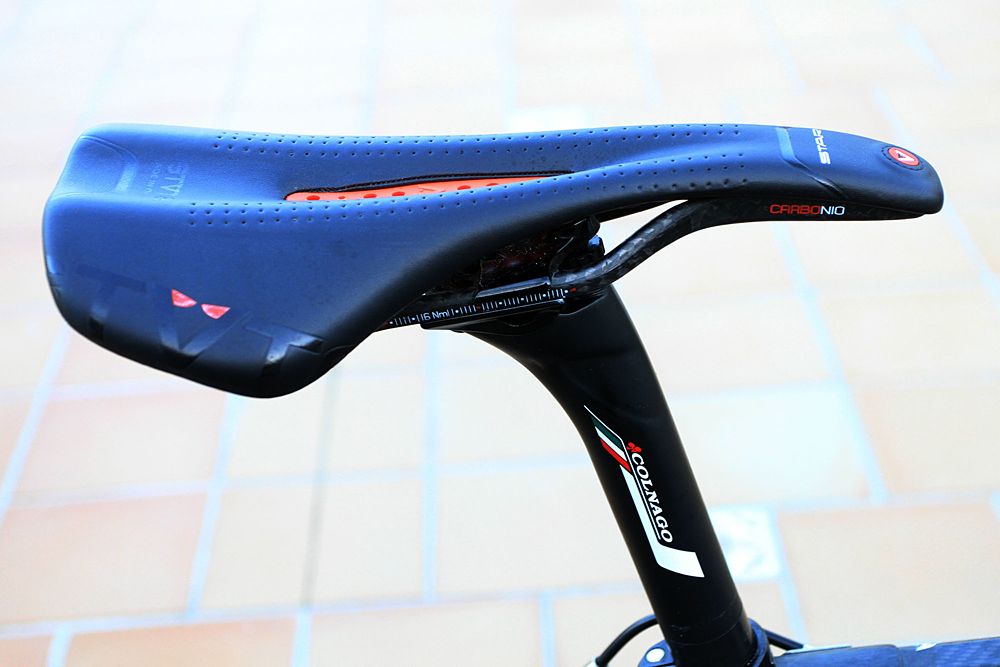 Elisa Longo Borghini's (Wiggle High5) Colnago C60 is outfitted with an Astute Star Lite saddle