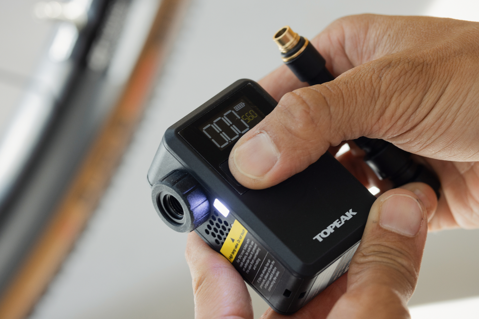 Topeak E-Booster Digital Mini