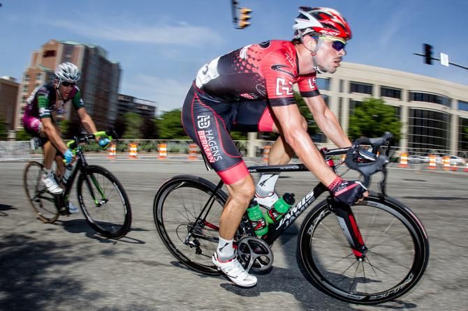 Rubin Campioni (Jamis) tries to work his way to the break.