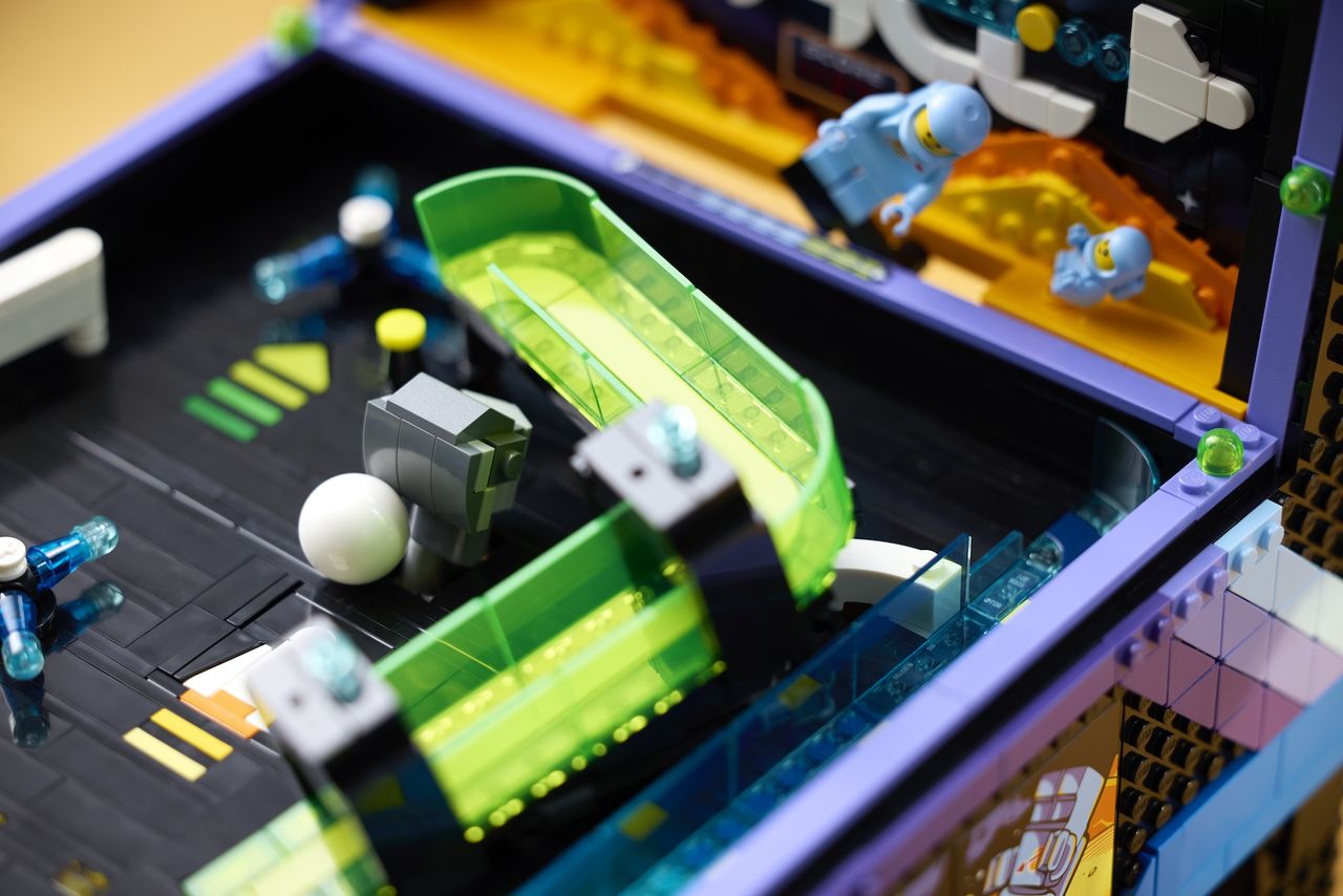 LEGO Pinball machine
