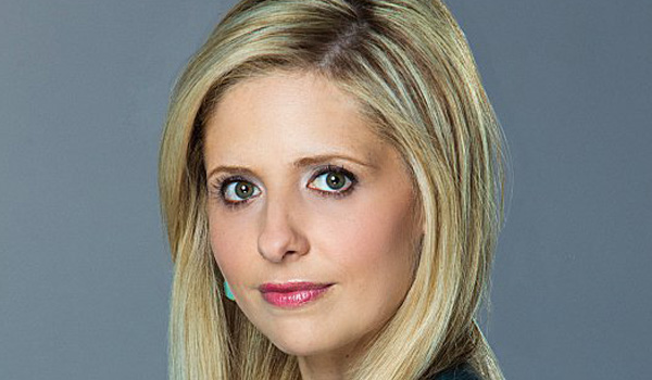 Sarah Michelle Gellar Goes Brunette for 'Cruel Intentions