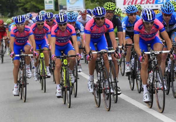 Lampre ride to protect Scarponi