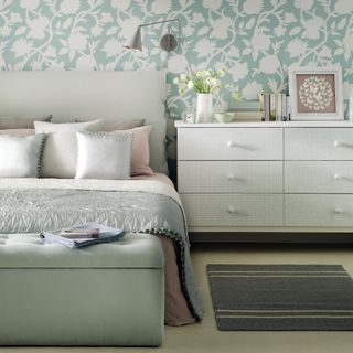 happy colours for bedroom decoration green