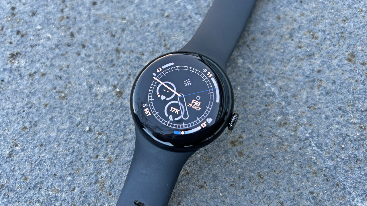 I walked 5,500 steps with the Google Pixel Watch 2 and Garmin