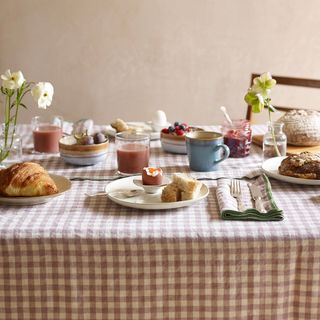 Elderberry Gingham Linen Tablecloth