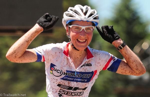 Julie Bresset (BH-Suntour) wins it on the penultimate lap