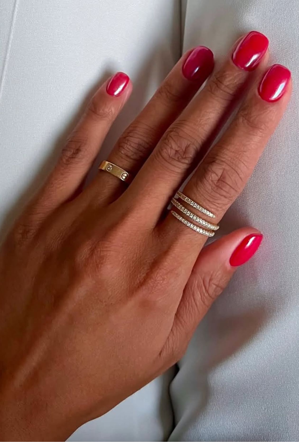 @nailartbyqueenie - Chic Red Nail Designs