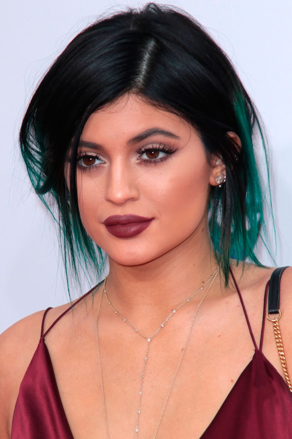 Kylie Jenner révèle qu'elle utilise une brosse à 72 $ pour appliquer une crème hydratante sur son visage