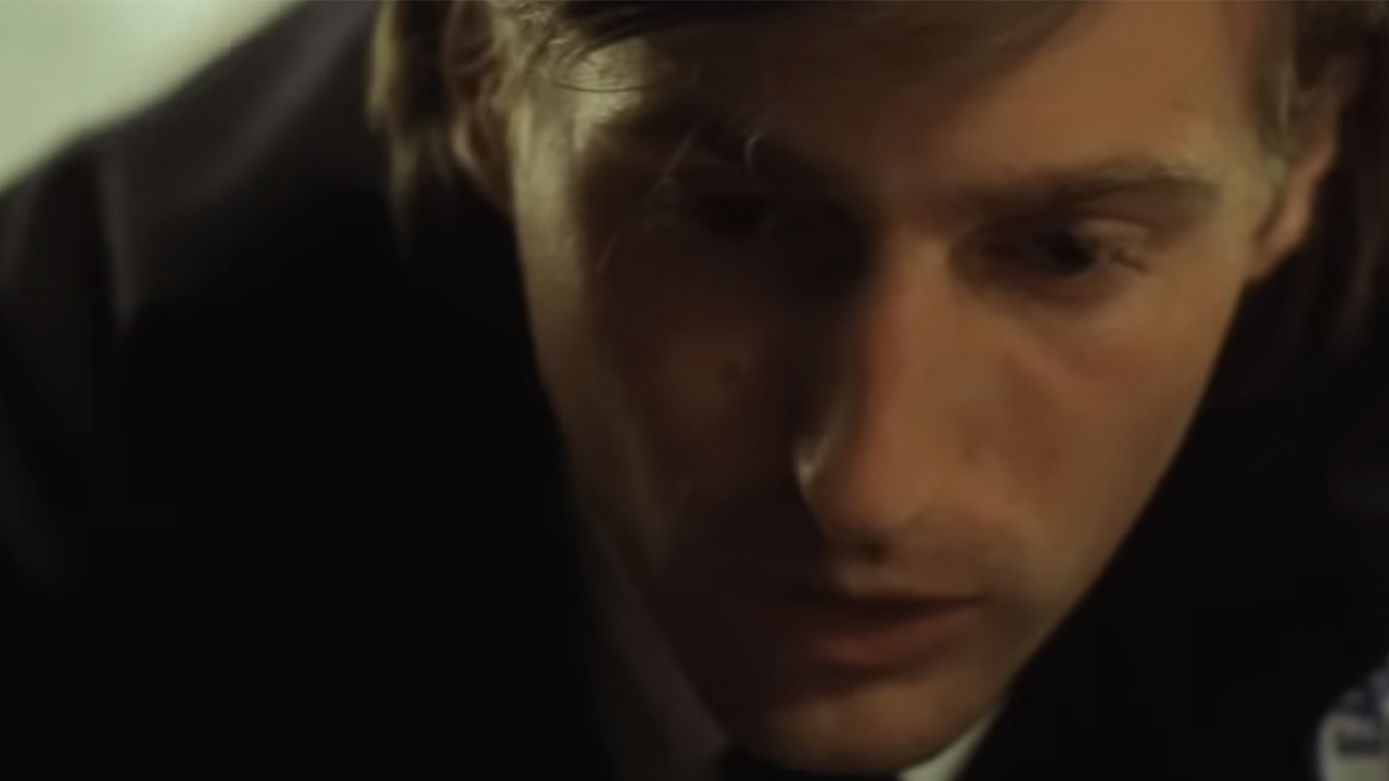 A close up of Spike Jonze in The Game