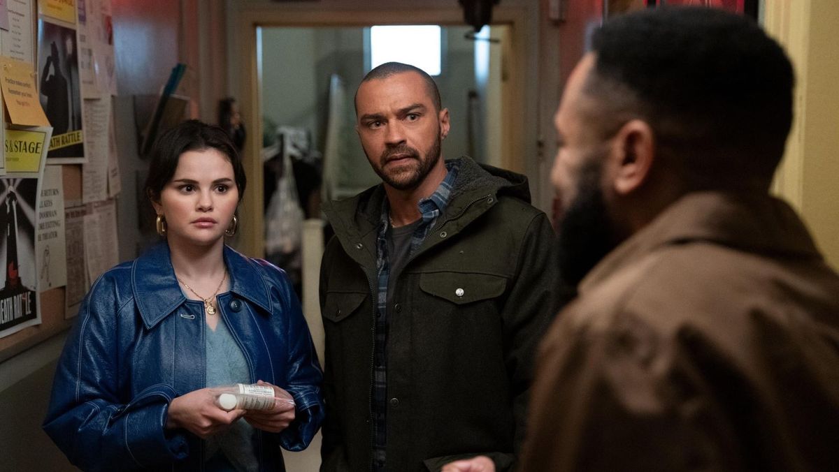 Selena Gomez, Jesse Williams and Jason Veasey in Only Murders in the Building