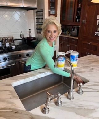 dorinda medley and clorox wipes in her house in New York