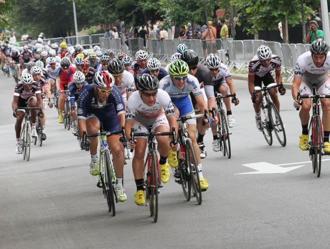 The Men's race starts fast and is quickly spread out.