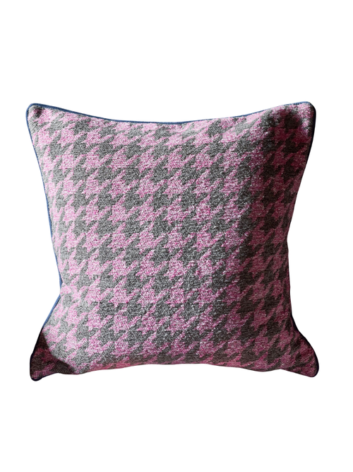 Wendy Houndstooth Pillow Cover