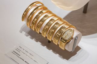 bulgari exhibition serpenti infinito high jewellery watch