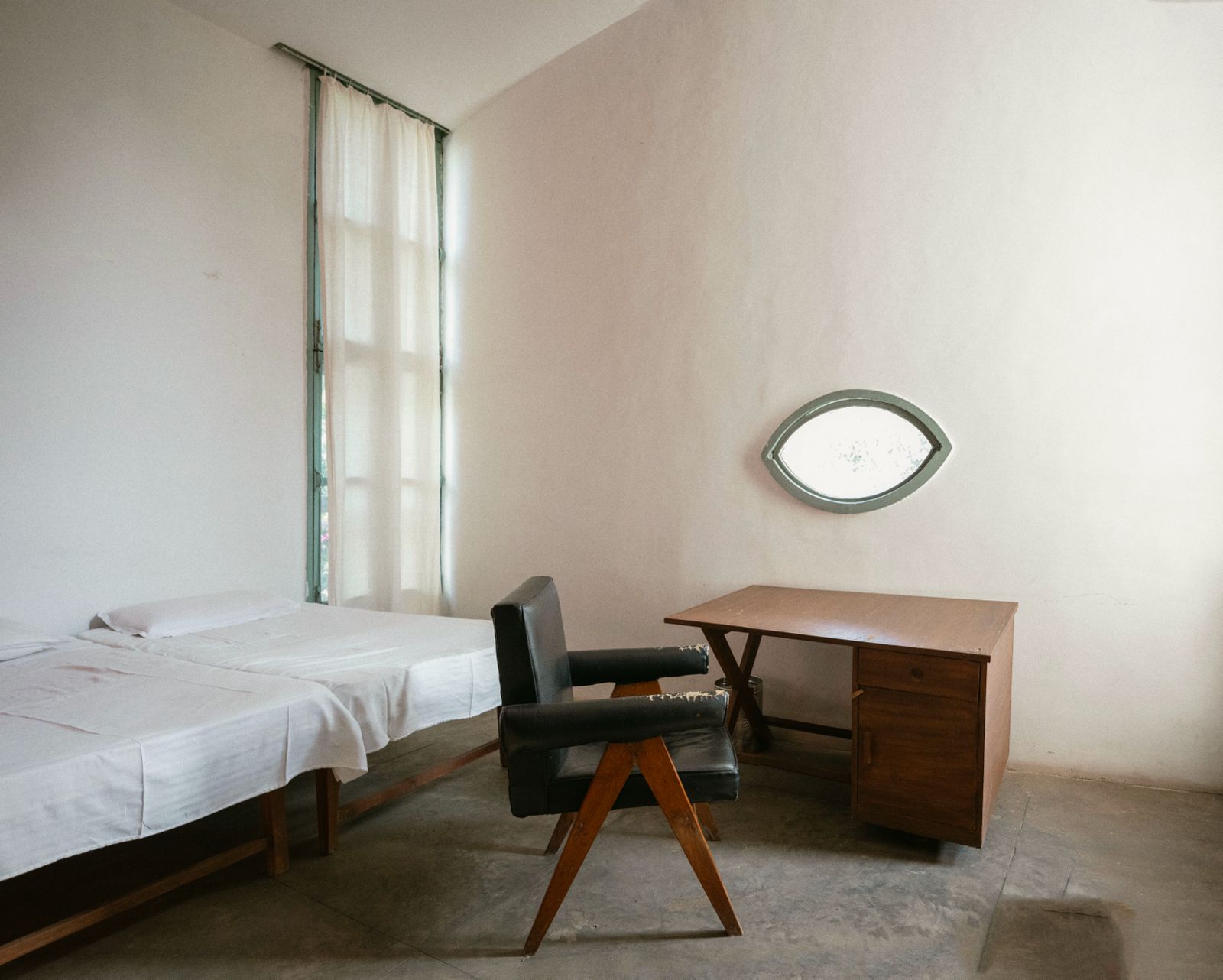 Pierre Jeanneret house shot by Nipun Prabhakar