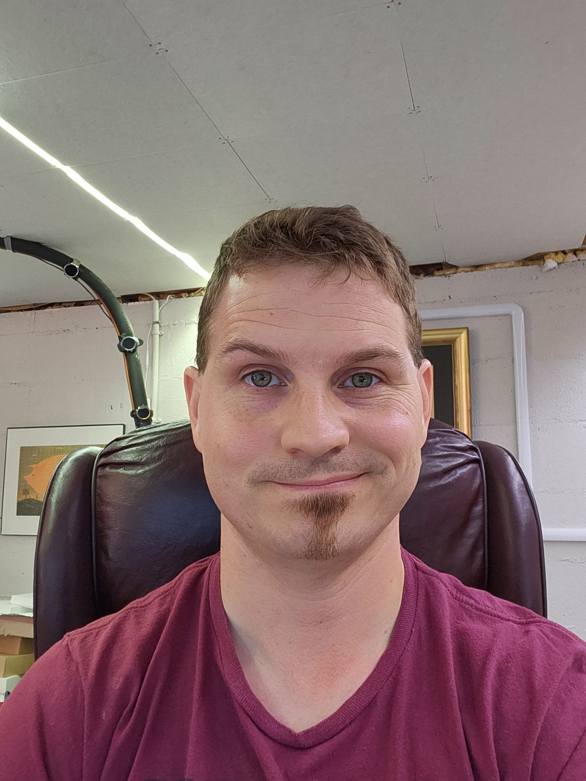 Front facing camera sample from the Samsung Galaxy S22