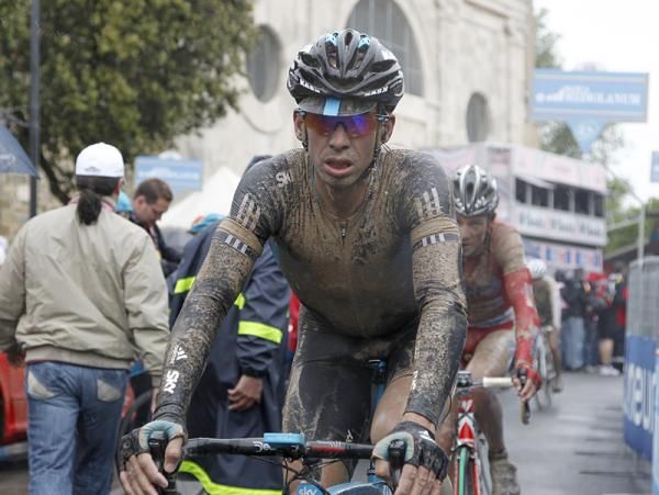 A muddy Dario David Cioni (Team Sky)