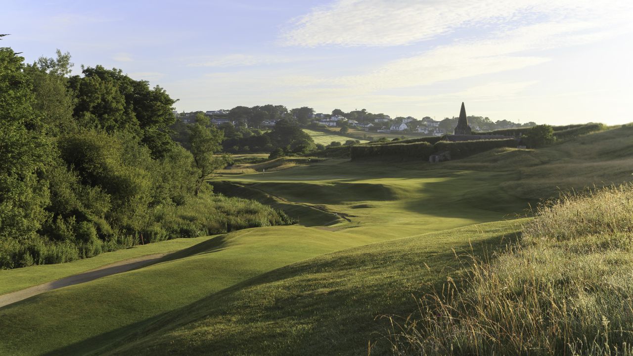 St Enodoc - Church - Hole 11